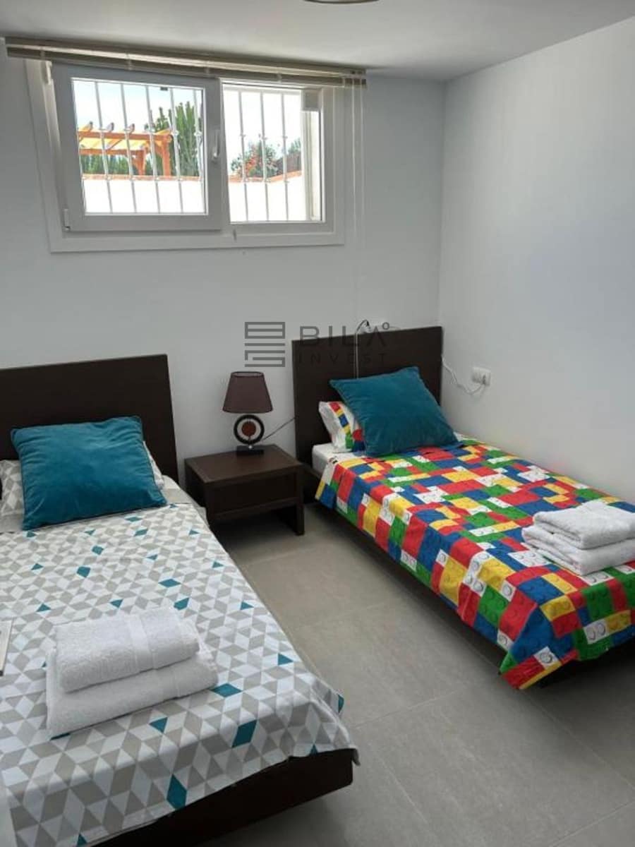 6 sypialnia Willa na sprzedaż w Calahonda z basenem garażem - 995 000 € (Ref: 9609740)