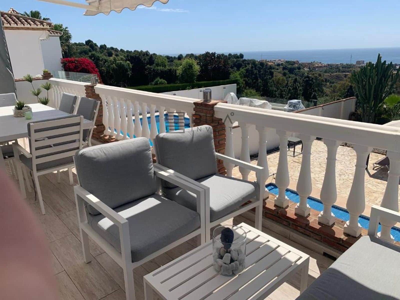 6 sypialnia Willa na sprzedaż w Calahonda z basenem garażem - 995 000 € (Ref: 9609740)