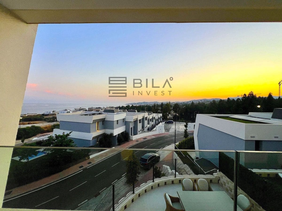 Casa de 3 habitaciones en El Chaparral en venta con piscina - 1.095.000 € (Ref: 9609742)