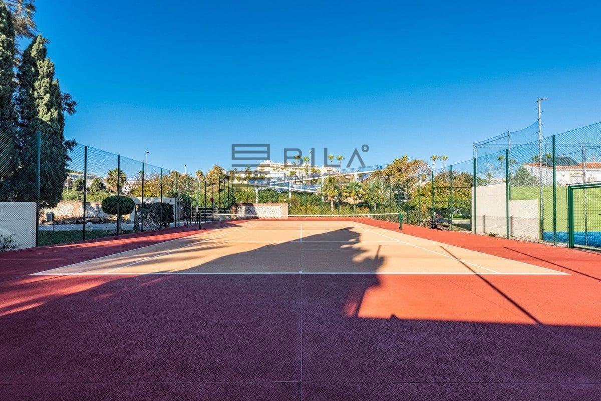 2 sovrum Lägenhet till salu i La Cala de Mijas med pool garage - 599 000 € (Ref: 9609743)