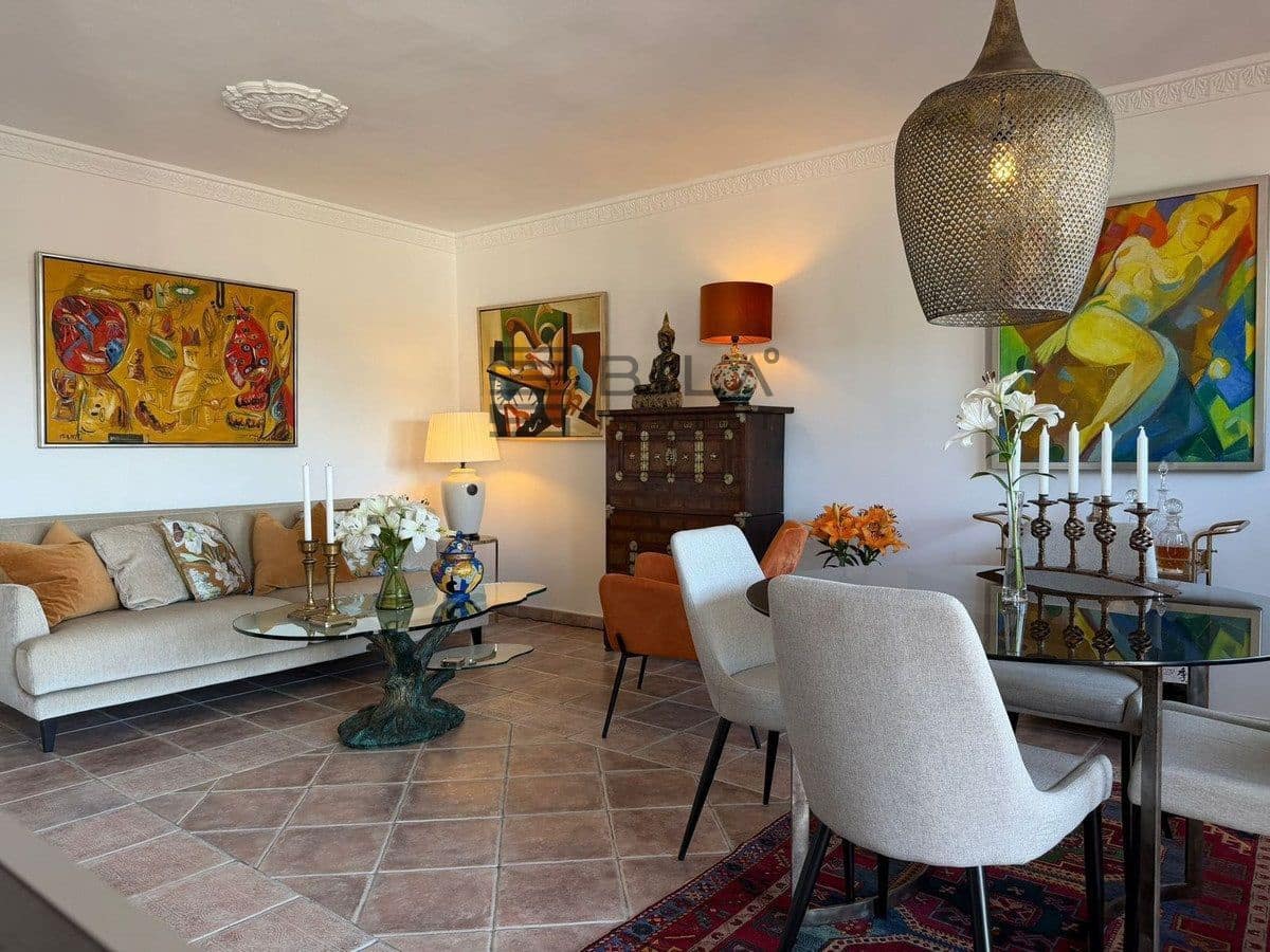 3 sypialnia Dom na sprzedaż w Calahonda z basenem garażem - 330 000 € (Ref: 9609748)