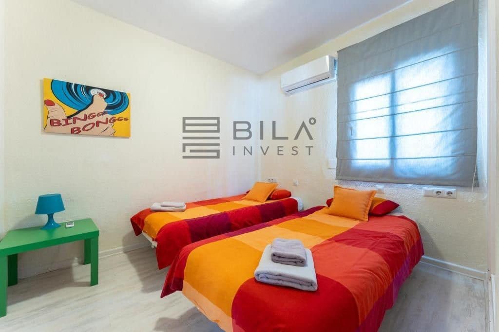 5 bedroom Villa for sale in Marbesa with pool garage - € 1,300,000 (Ref: 9609750)