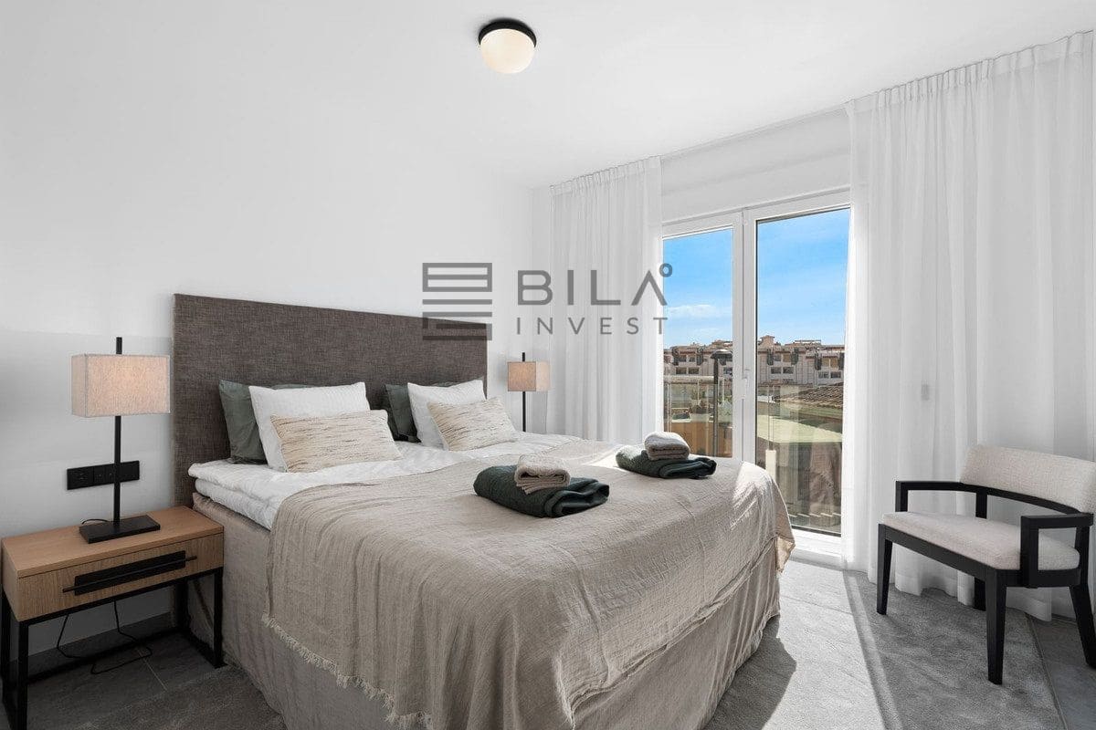 3 slaapkamer Penthouse te koop in Benalmadena met zwembad - € 1.350.000 (Ref: 9609751)