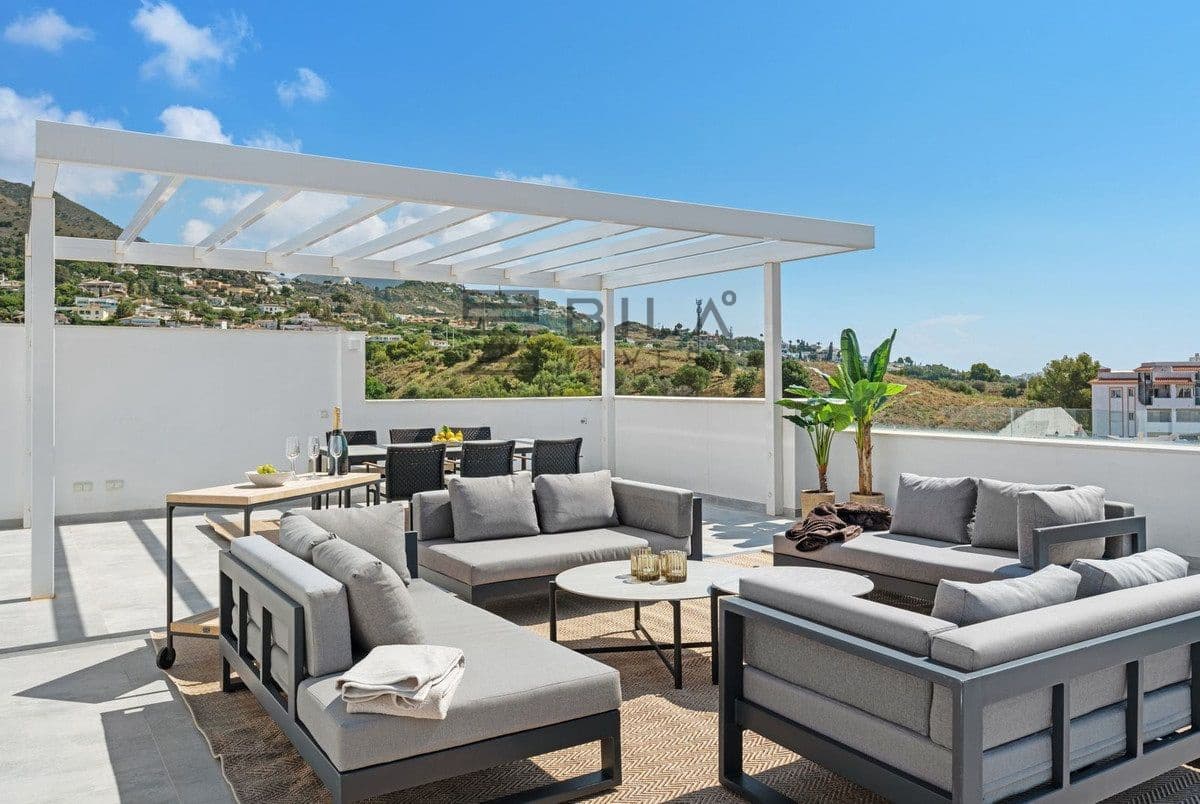 3 slaapkamer Penthouse te koop in Benalmadena met zwembad - € 1.350.000 (Ref: 9609751)