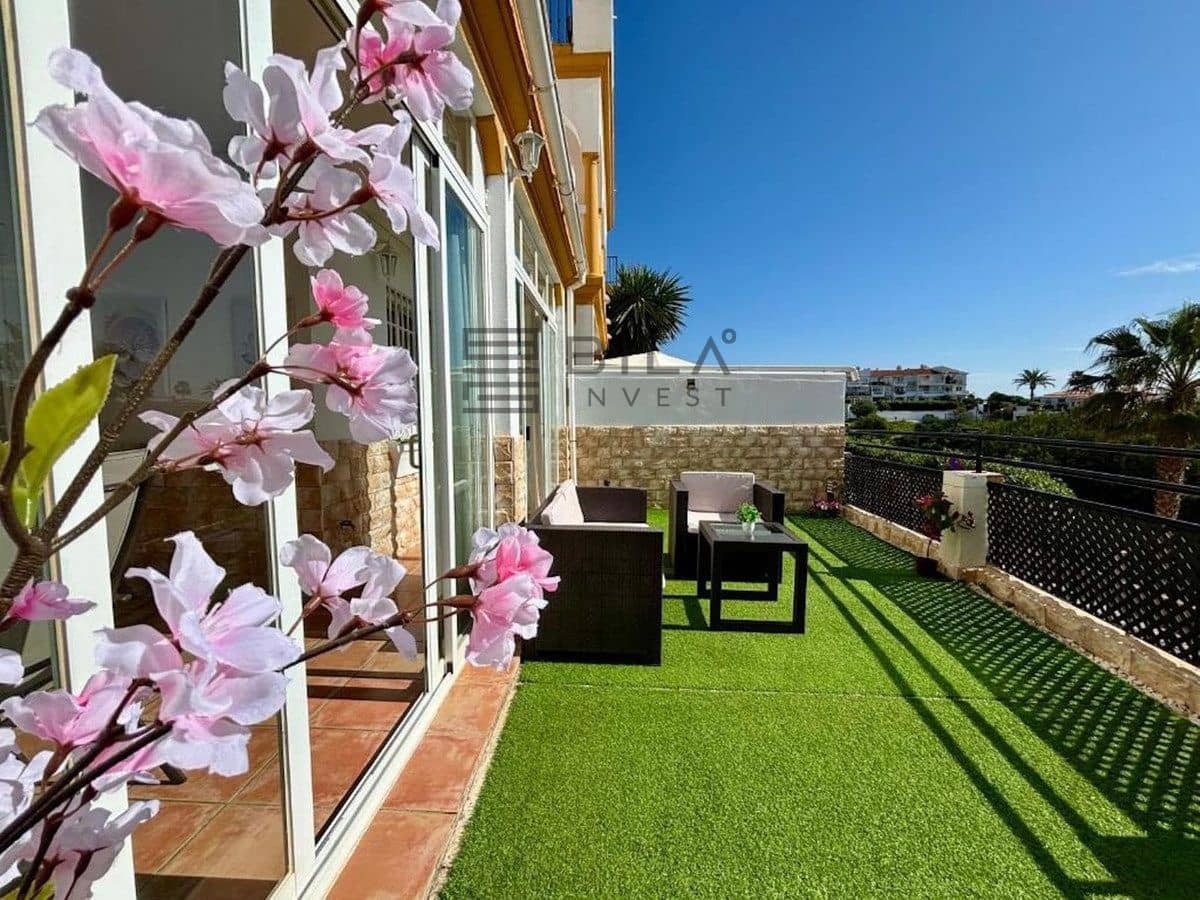 2 camera da letto Appartamento in vendita in El Faro con piscina - 270.000 € (Rif: 9609752)