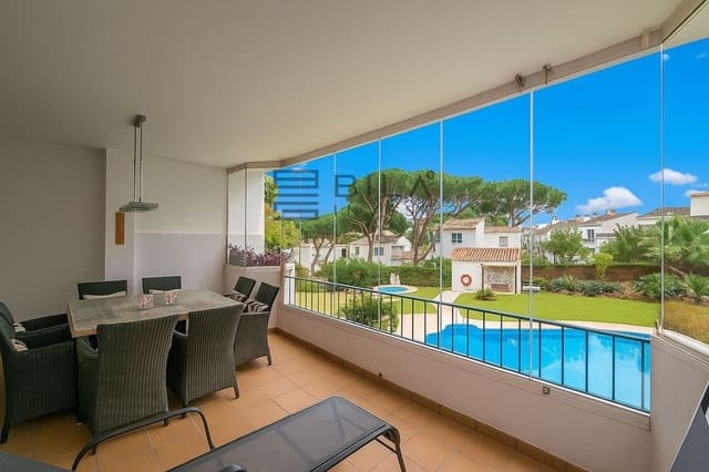Piso de 2 habitaciones en Calahonda, Mijas en venta con piscina - 314.950 € (Ref: 9609753)