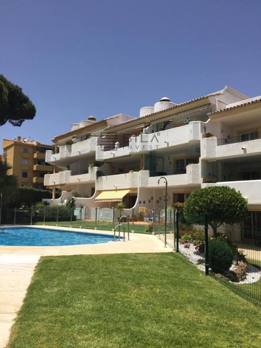 2 bedroom Flat for sale in Calahonda with pool - € 314,950 (Ref: 9609753)