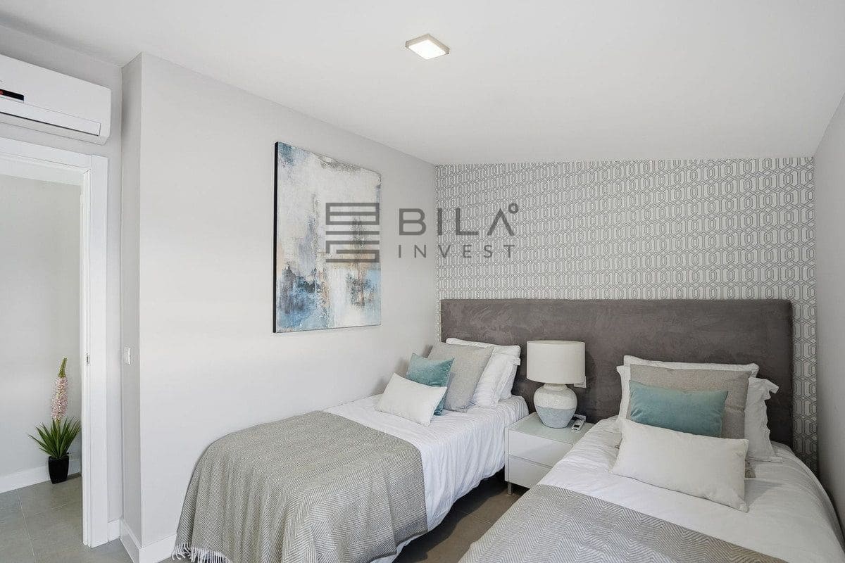 3 soveværelse Penthouse til salg i Benalmadena med swimmingpool - € 687.000 (Ref: 9609754)