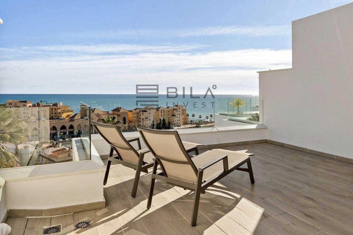 Casa de 3 habitaciones en Fuengirola en venta con piscina garaje - 899.000 € (Ref: 9609756)