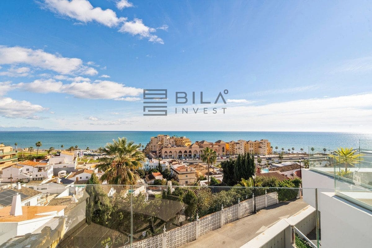 Casa de 3 habitaciones en Fuengirola en venta con piscina garaje - 899.000 € (Ref: 9609756)