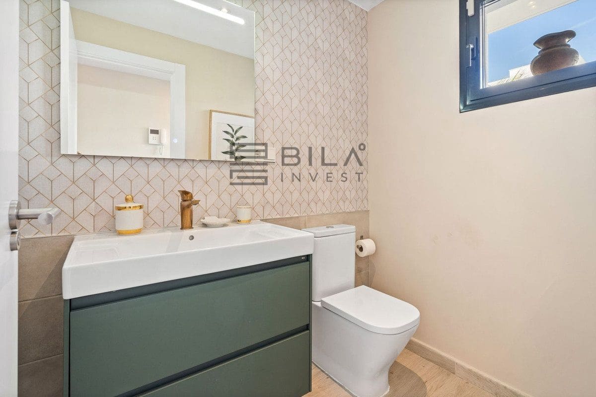 Casa de 3 habitaciones en Fuengirola en venta con piscina garaje - 899.000 € (Ref: 9609756)