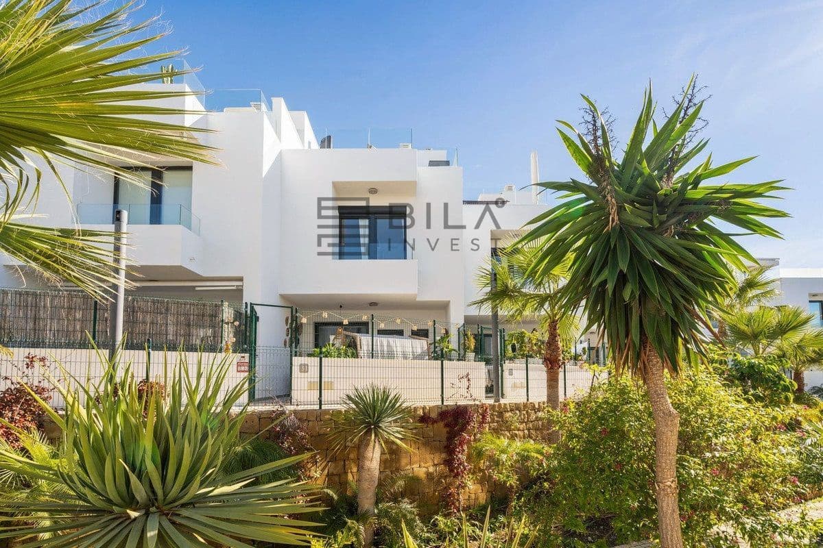 Casa de 3 habitaciones en Fuengirola en venta con piscina garaje - 899.000 € (Ref: 9609756)