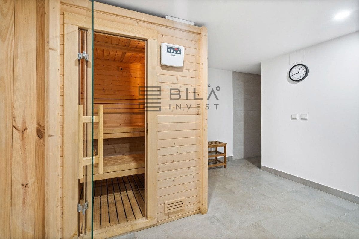 Casa de 3 habitaciones en Fuengirola en venta con piscina garaje - 899.000 € (Ref: 9609756)