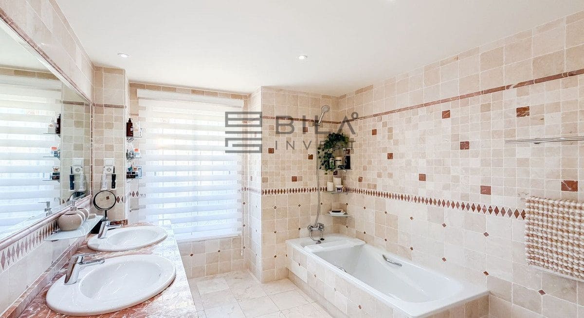 4 camera da letto Villa in vendita in Mijas Golf con piscina garage - 1.285.000 € (Rif: 9609759)