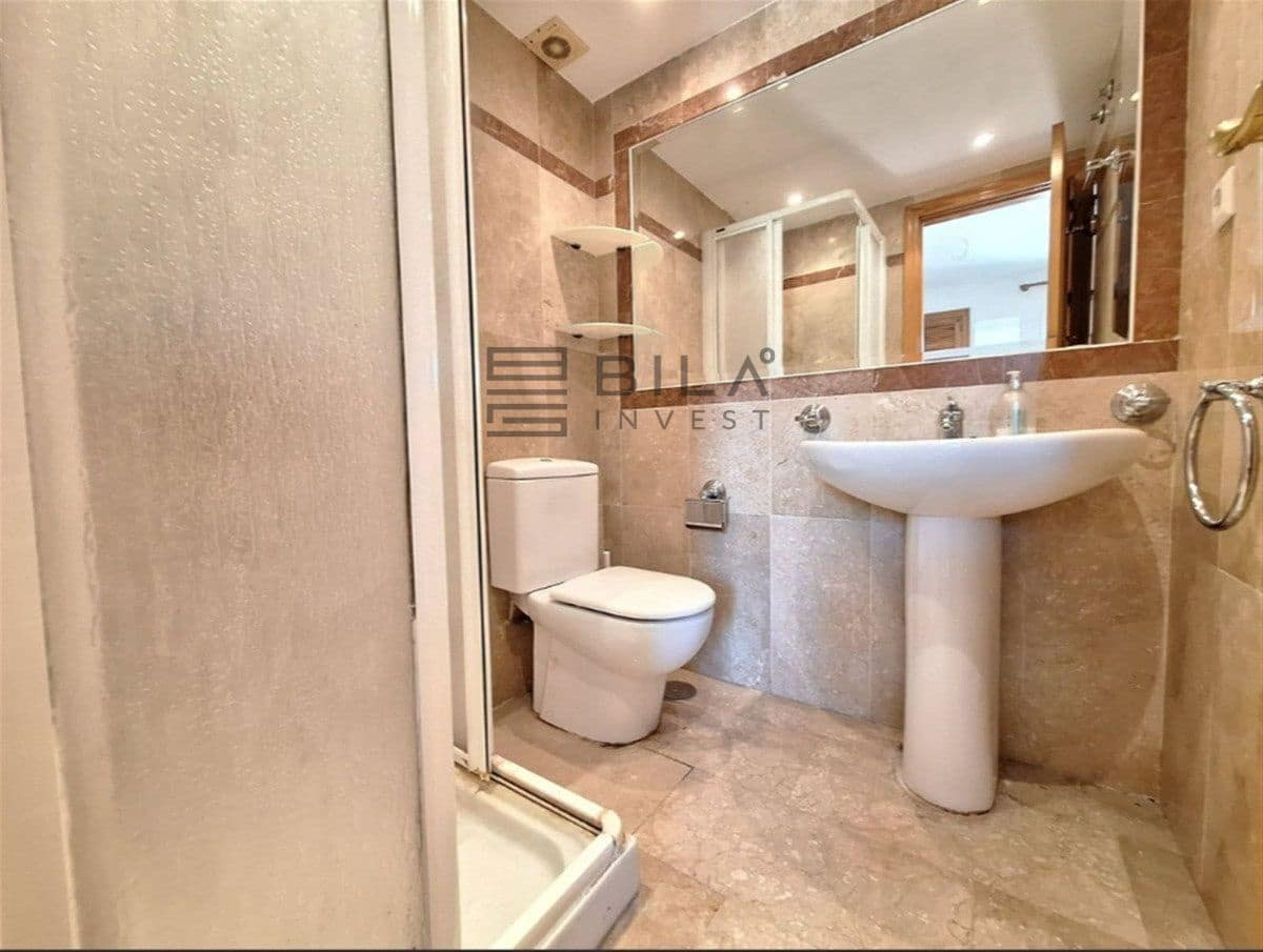 4 soverom Hus til salgs i Nueva Andalucia med svømmebasseng garasje - € 599 000 (Ref: 9609762)