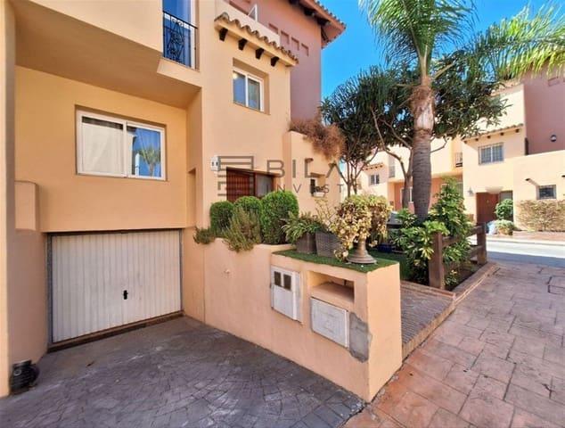 Casa de 4 habitaciones en Nueva Andalucia, Marbella en venta con piscina garaje - 599.000 € (Ref: 9609762)