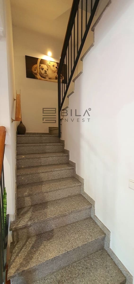 4 makuuhuone Omakotitalo myytävänä paikassa Fuengirola mukana uima-altaan 
autotalli - 530 000 € (Ref: 9609763)