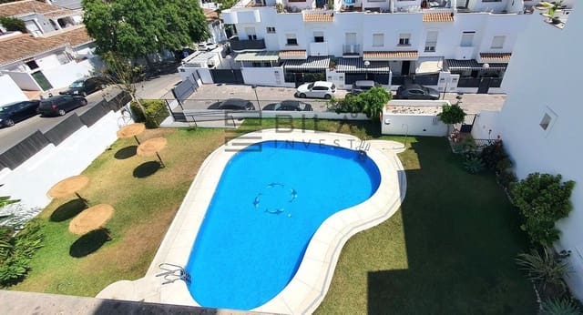 4 makuuhuone Omakotitalo myytävänä paikassa Torreblanca, Fuengirola mukana uima-altaan 
autotalli - 530 000 € (Ref: 9609763)