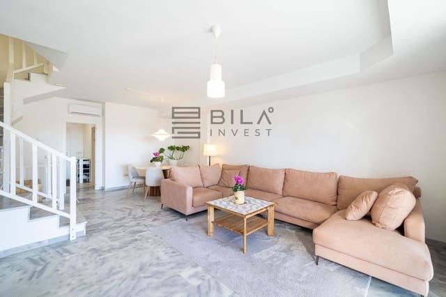 3 makuuhuone Omakotitalo myytävänä paikassa Torreblanca, Fuengirola mukana uima-altaan 
autotalli - 590 000 € (Ref: 9609768)