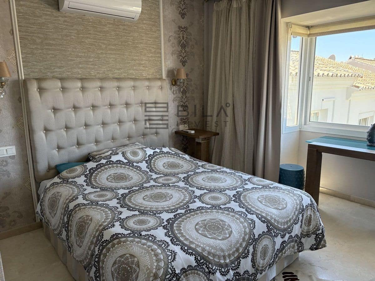 3 chambre Maison de Ville à vendre à Riviera del Sol avec piscine - 549 000 € (Ref: 9609769)