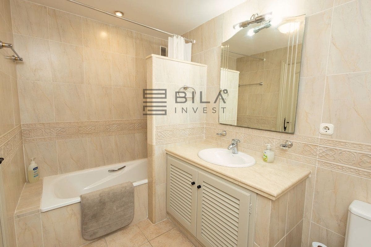 4 chambre Maison de Ville à vendre à Riviera del Sol avec piscine garage - 675 000 € (Ref: 9609770)