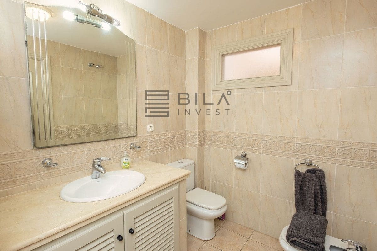 4 chambre Maison de Ville à vendre à Riviera del Sol avec piscine garage - 675 000 € (Ref: 9609770)