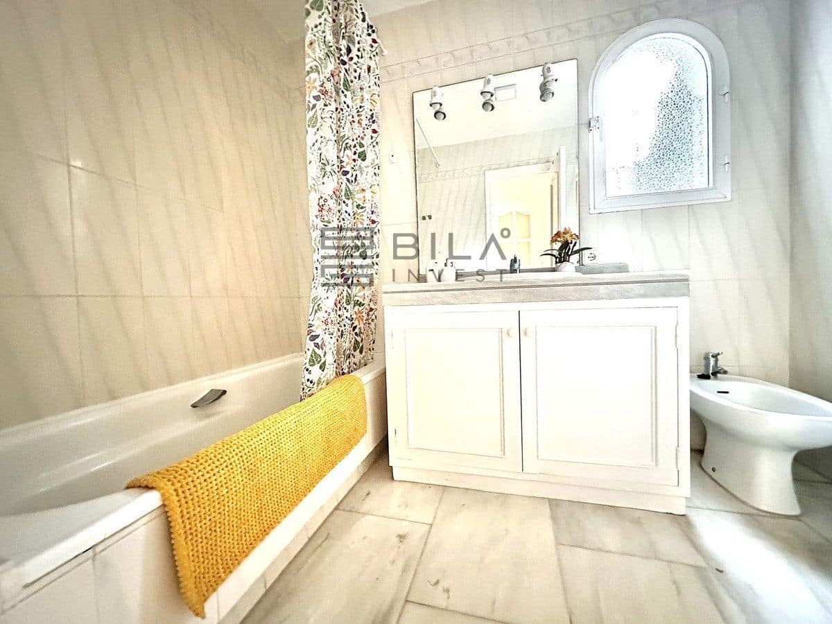 4 chambre Maison de Ville à vendre à Calahonda avec piscine garage - 495 000 € (Ref: 9609771)