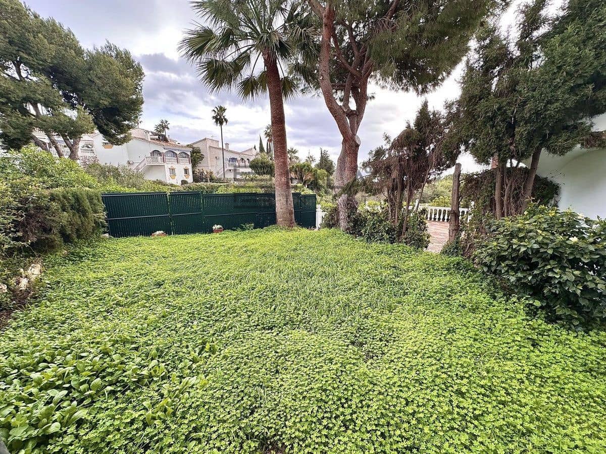 4 chambre Maison de Ville à vendre à Calahonda avec piscine garage - 495 000 € (Ref: 9609771)