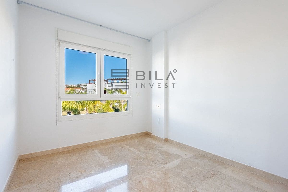 3 sypialnia Dom na sprzedaż w Calahonda z basenem garażem - 729 000 € (Ref: 9609772)