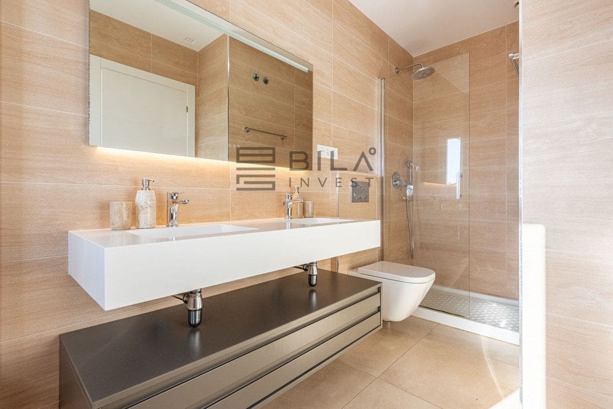 3 sypialnia Dom na sprzedaż w Calahonda z basenem garażem - 729 000 € (Ref: 9609772)