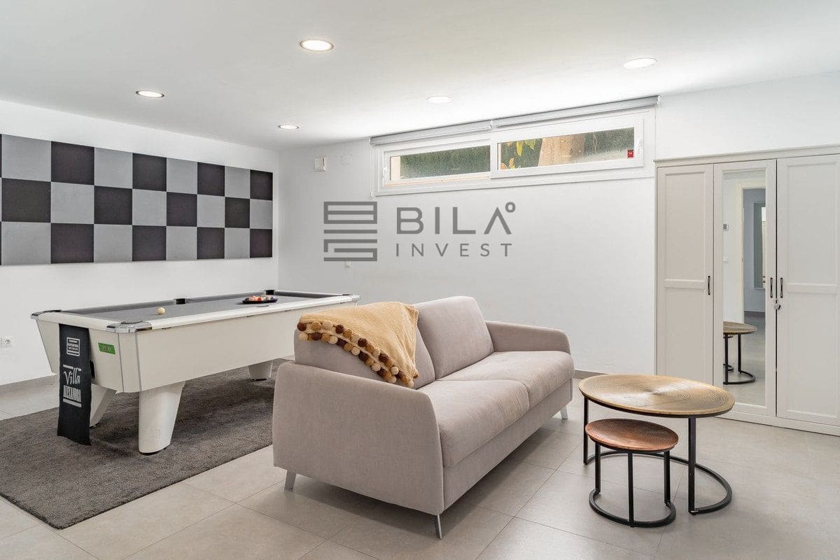 5 soveværelse Villa til salg i Fuengirola med swimmingpool garage - € 1.480.000 (Ref: 9609774)