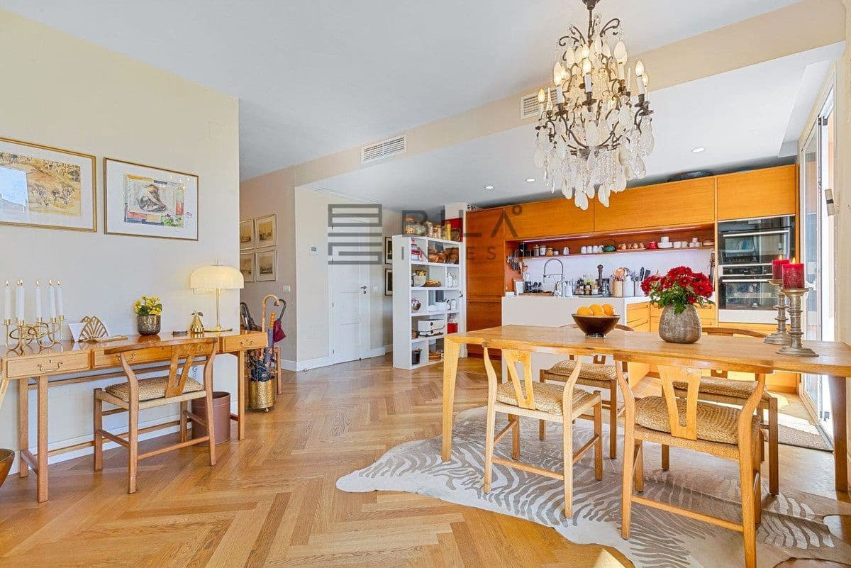 4 soveværelse Penthouse til salg i Fuengirola med swimmingpool - € 1.195.000 (Ref: 9609775)