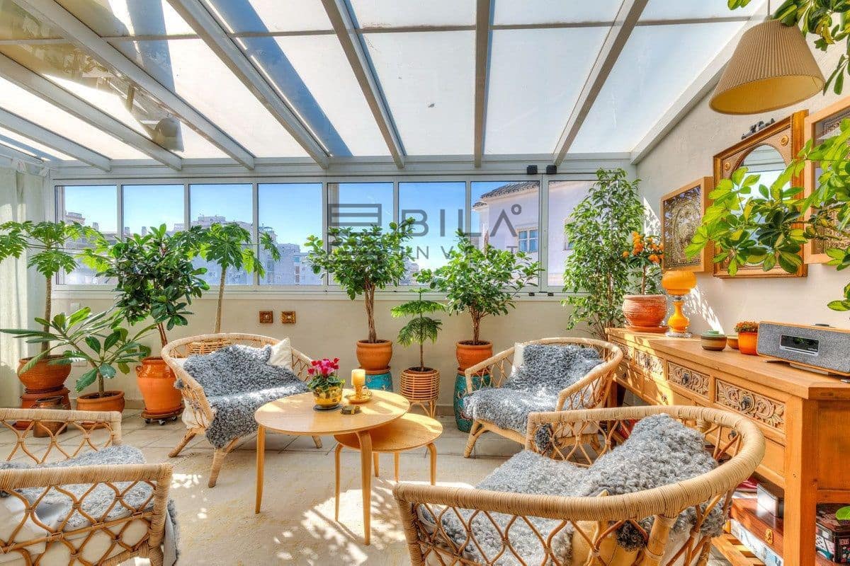 4 soveværelse Penthouse til salg i Fuengirola med swimmingpool - € 1.195.000 (Ref: 9609775)