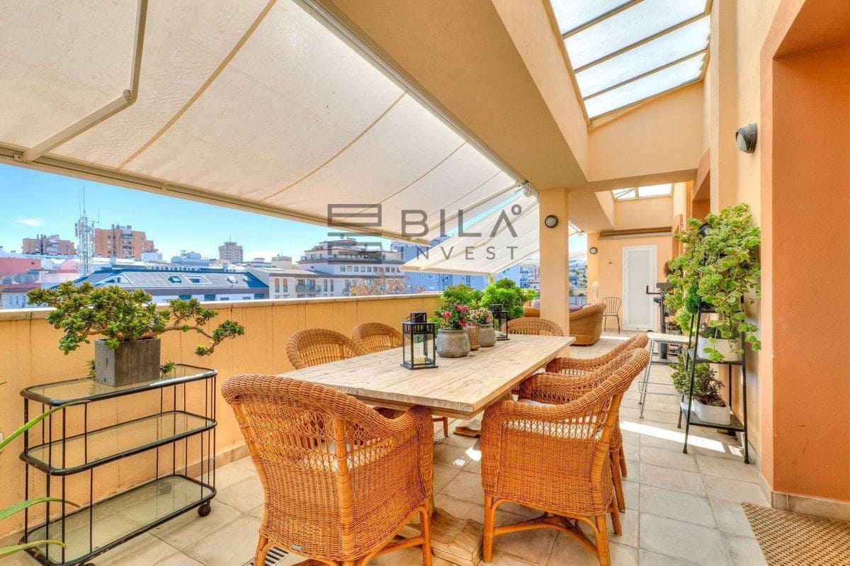 4 soveværelse Penthouse til salg i Fuengirola med swimmingpool - € 1.195.000 (Ref: 9609775)