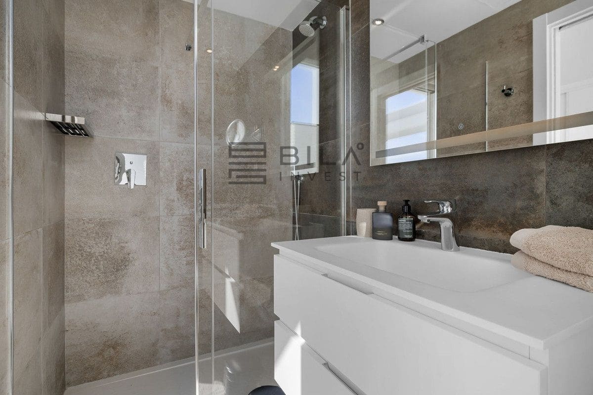 3 bedroom Villa for sale in Mijas with pool garage - € 1,350,000 (Ref: 9609779)