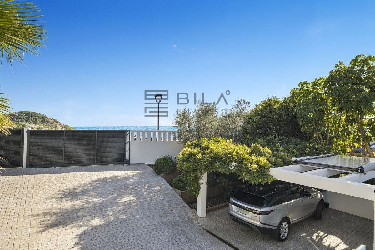 3 bedroom Villa for sale in Mijas with pool garage - € 1,350,000 (Ref: 9609779)