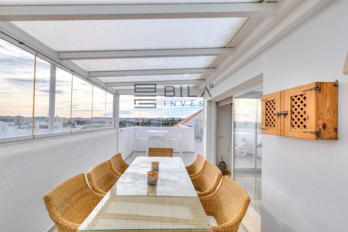 3 sovrum Takvåning till salu i Fuengirola med pool - 595 000 € (Ref: 9609782)