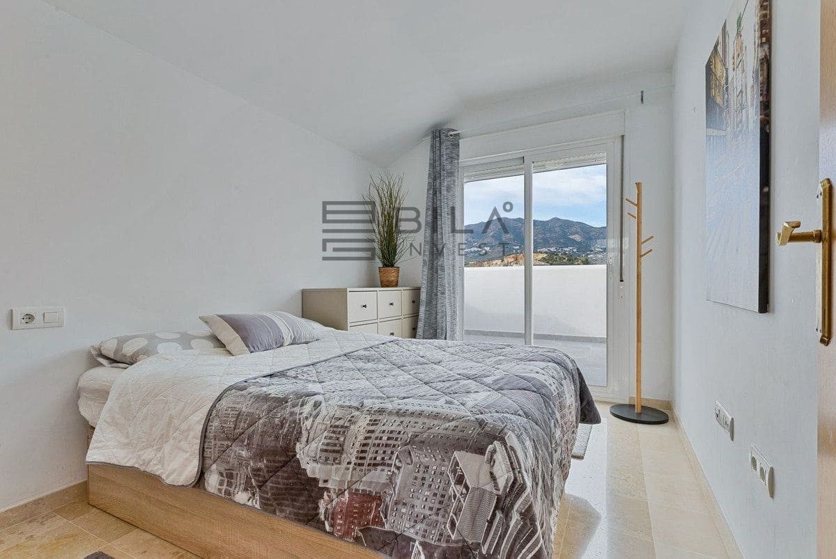 3 sovrum Takvåning till salu i Fuengirola med pool - 595 000 € (Ref: 9609782)