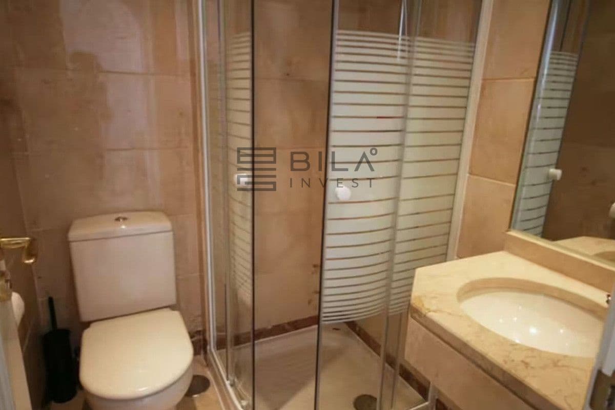 2 bedroom Flat for sale in La Cala de Mijas with pool garage - € 275,000 (Ref: 9609788)