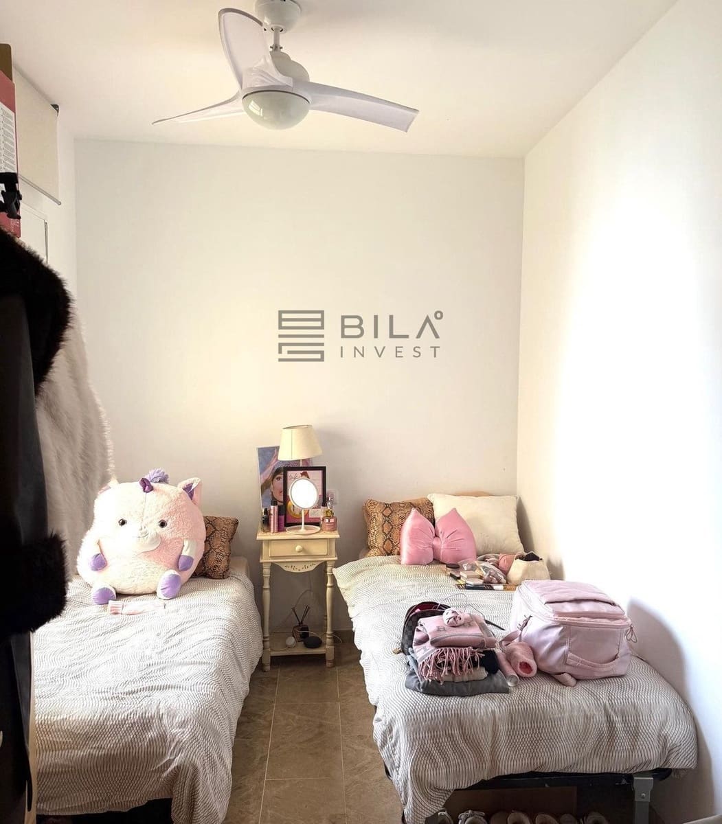 2 slaapkamer Flat te koop in Riviera del Sol met zwembad garage - € 265.000 (Ref: 9609791)