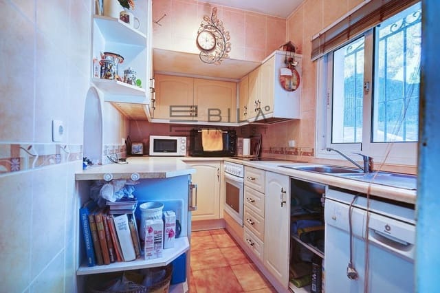 3 sypialnia Willa na sprzedaż w Calahonda, Mijas z basenem garażem - 650 000 € (Ref: 9609793)