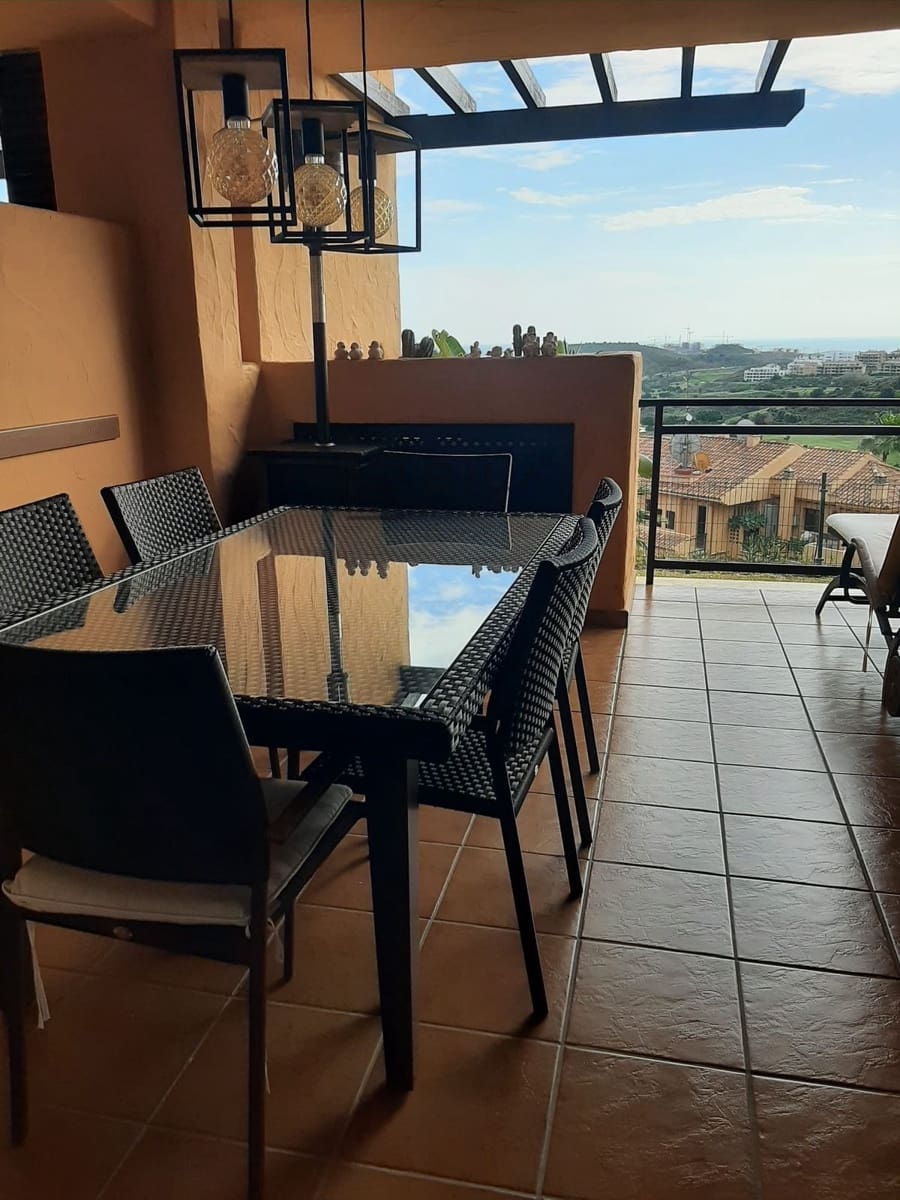 2 soverom Leilighet til salgs i La Cala de Mijas med svømmebasseng garasje - € 285 000 (Ref: 9609796)