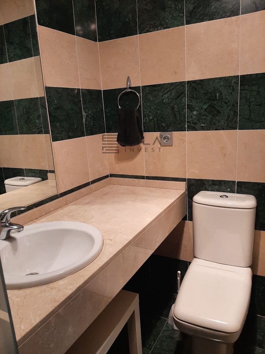 2 soverom Leilighet til salgs i La Cala de Mijas med svømmebasseng garasje - € 285 000 (Ref: 9609796)