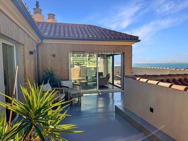 3 soveværelse Penthouse til salg i El Higuerón, Fuengirola med swimmingpool - € 847.000 (Ref: 9609798)