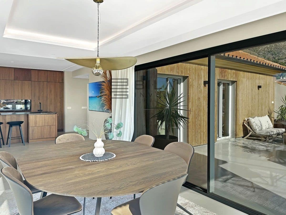 3 Zimmer Penthouse zu verkaufen in Fuengirola mit Pool - 847.000 € (Ref: 9609798)