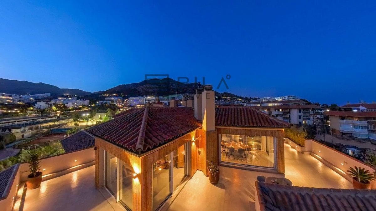 3 Zimmer Penthouse zu verkaufen in Fuengirola mit Pool - 847.000 € (Ref: 9609798)