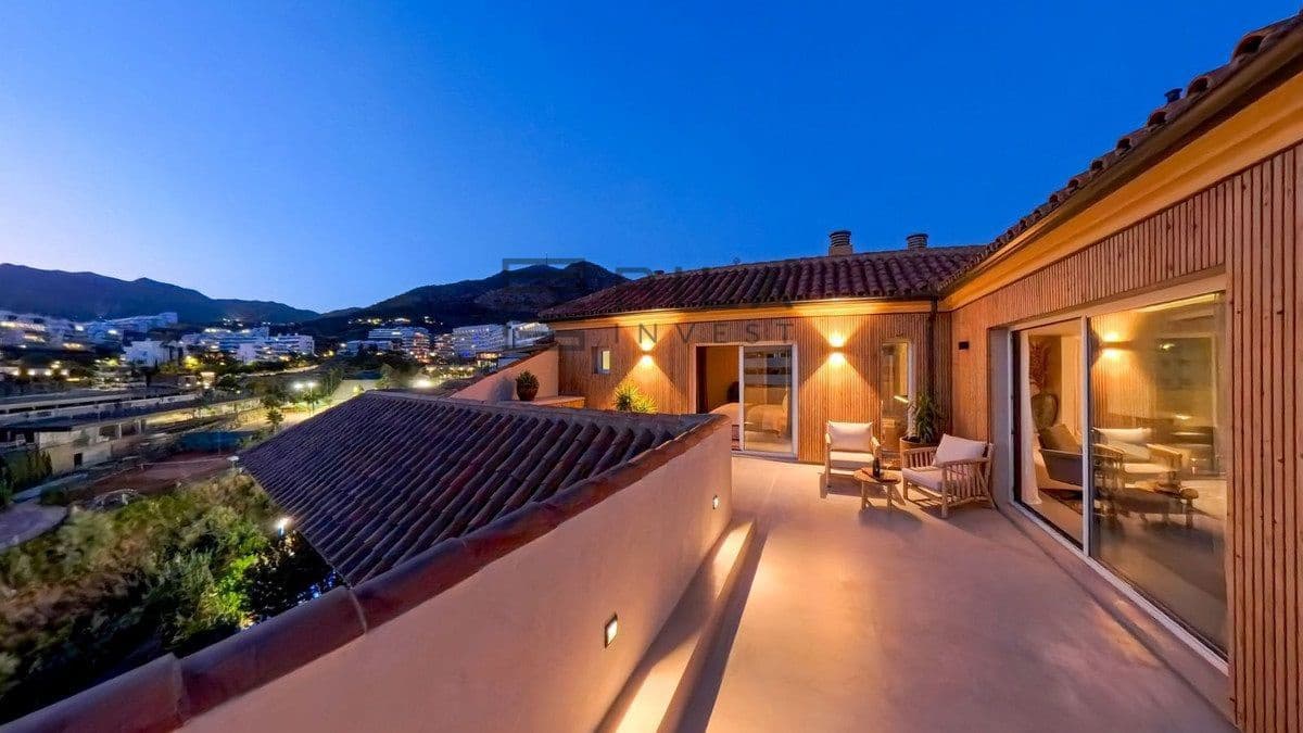 3 Zimmer Penthouse zu verkaufen in Fuengirola mit Pool - 847.000 € (Ref: 9609798)