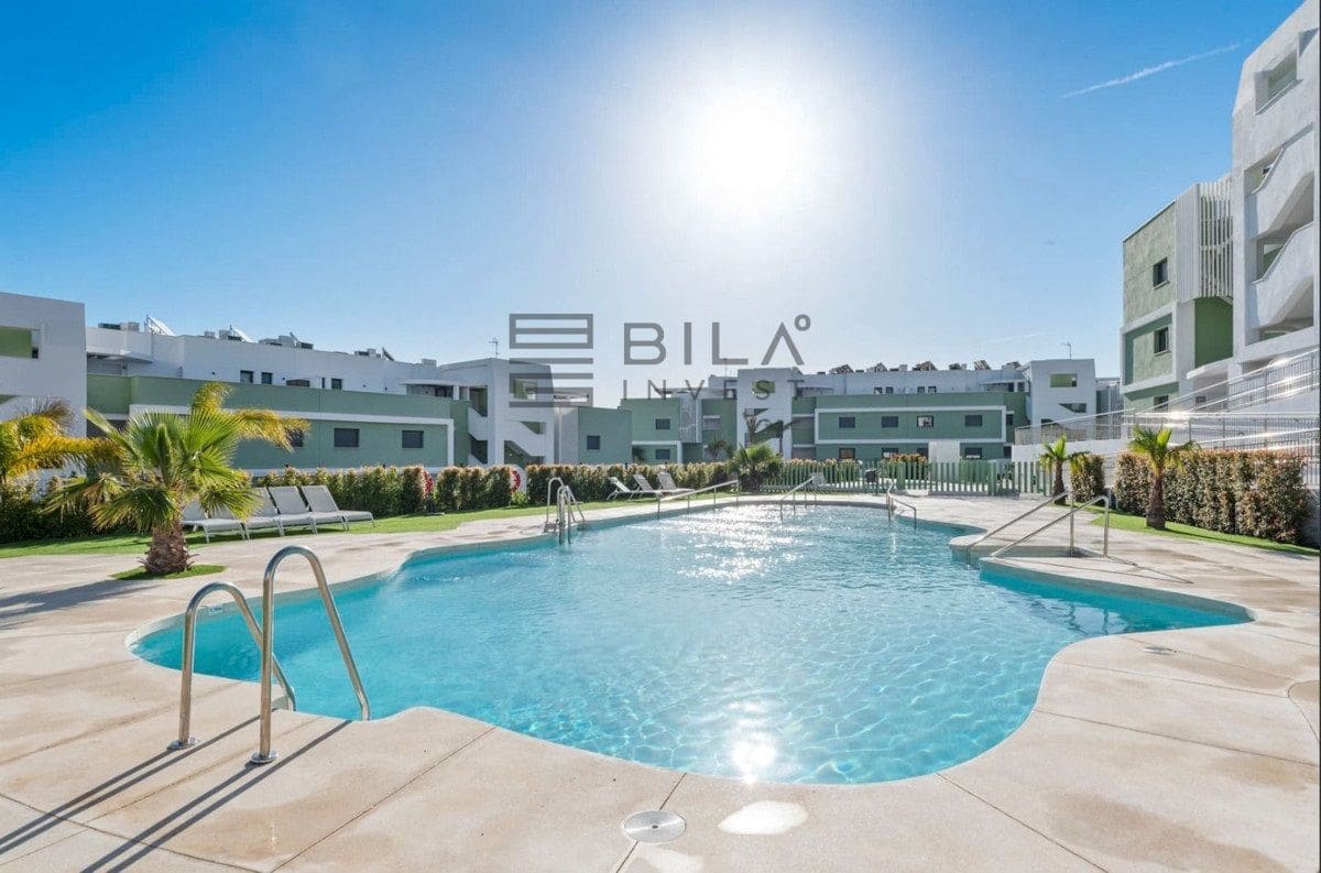 3 sypialnia Penthouse na sprzedaż w La Cala de Mijas z basenem - 660 000 € (Ref: 9609800)