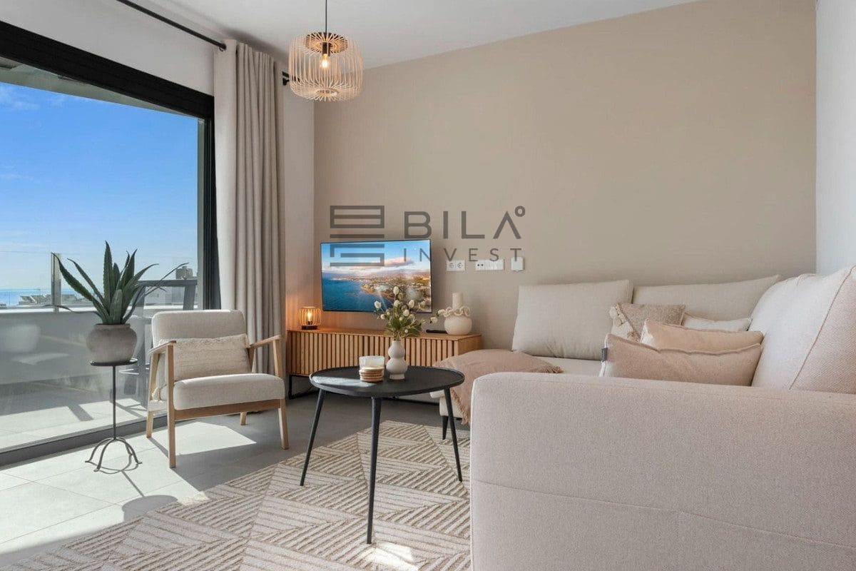 3 sypialnia Penthouse na sprzedaż w La Cala de Mijas z basenem - 660 000 € (Ref: 9609800)