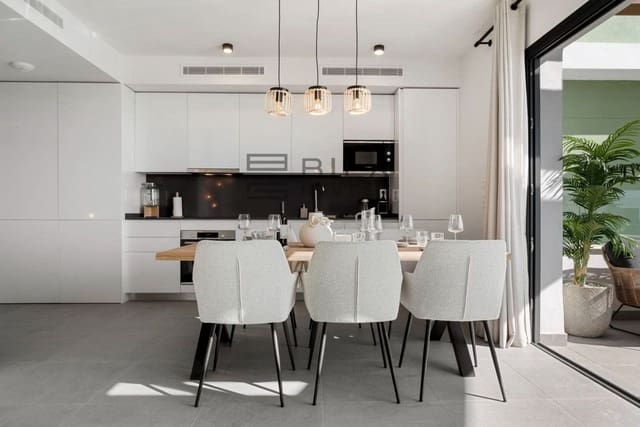 3 sypialnia Penthouse na sprzedaż w La Cala de Mijas, Mijas z basenem - 660 000 € (Ref: 9609800)